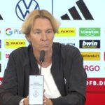 Bundestrainerin Martina Voss-Tecklenburg bei der DFB Pressekonferenz