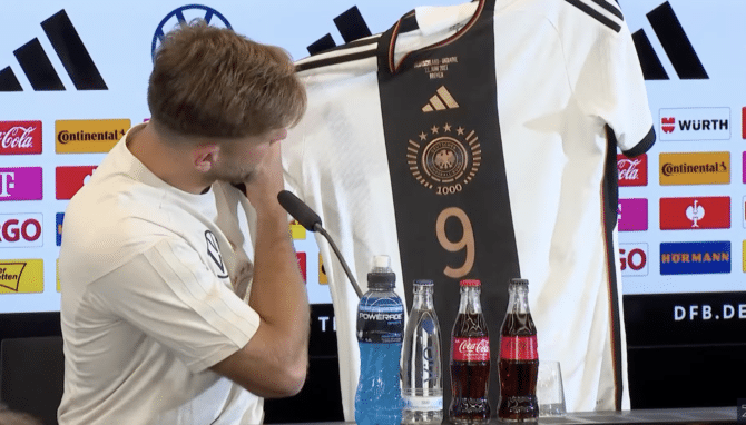 DFB Sondertrikot zum 1000.Länderspiel