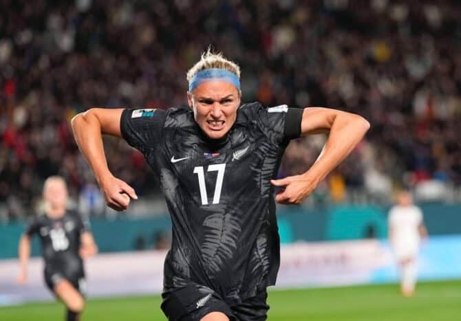 20. Juli 2023: Hannah Wilkinson, Neuseeland, feiert das erste Tor der Mannschaft während des Spiels der Gruppe A der FIFA Frauen-Weltmeisterschaft Australien & Neuseeland 2023, Neuseeland gegen Norwegen, im Eden Park, Auckland, Neuseeland. (Copyright Imago)