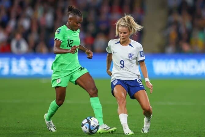 Nigeria gegen England heute - England nur noch zu zehnt - es geht ins Elfmeterschießen! Copyright: xPatrickxHoelscher/NewsxImagesx