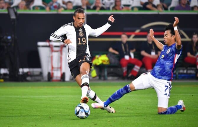 Leroy Sane schießt das 1:1 gegen Japan (Imago Images)