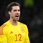 #12 Kevin Trapp jubelt nach dem Treffer zum 2:2 während des Fußball-Länderspiels zwischen Deutschland und der Türkei im Olympiastadion in Berlin am 18. November 2023 in Vorbereitung auf die UEFA Euro 2024 in Deutschland. (Foto: Tobias SCHWARZ / AFP)