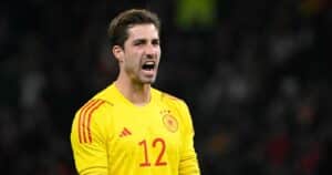 #12 Kevin Trapp jubelt nach dem Treffer zum 2:2 während des Fußball-Länderspiels zwischen Deutschland und der Türkei im Olympiastadion in Berlin am 18. November 2023 in Vorbereitung auf die UEFA Euro 2024 in Deutschland. (Foto: Tobias SCHWARZ / AFP)