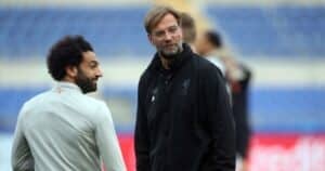 Jürgen Klopp und Salah sind wieder Tabellenführer (Foto aFP)