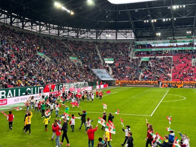 Bilder aus der WWK Arena in Augsburg von einem meiner letzten Stadionbesuche (hier gegen Wolfsburg 2023) Foto: eigene Quelle