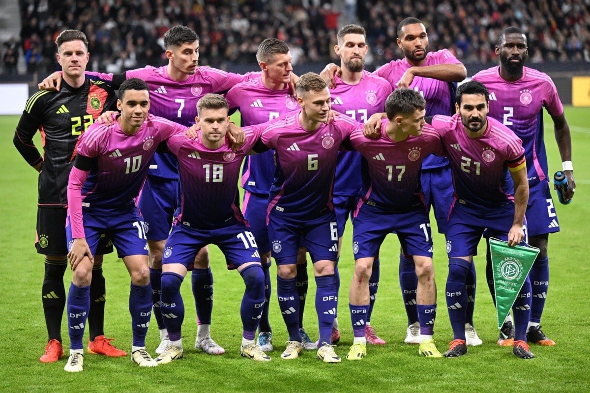 Fußball heute Offizielle Aufstellung Deutschland Niederlande im