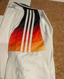 Wie wird das neue Deutschland EM 2024 Trikot aussehen?