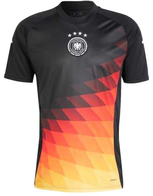 Das neue 3.DFB Trikot als Pre Match Trikot