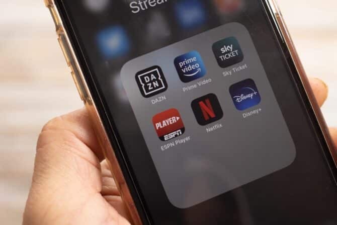 DAZN streitet mit der DFL um die Rechtevergabe (Foto Depositphotos.com)
