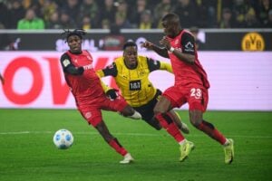 Jeremie Frimpong, Jamie Gittens, Nordi Mukiele beim Bundesliga-Spiel im Januar 2025 zwischenBorussia Dortmund vs Bayer 04 Leverkusen at Signal Iduna Park - Fußball heute: Aufstellungen, Tabelle & Spielplan des 17.Bundesliga Spieltags (Foto Depositphotos.com)