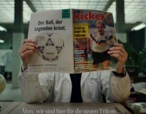 Legenden Präsentation des neuen DFB Sondertrikot 125 Jahre im Video mit Völler, Müller & Co