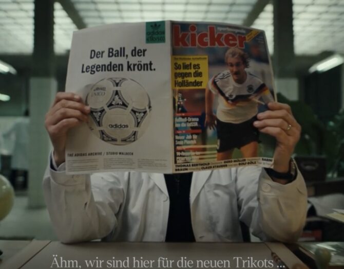 Legenden Präsentation des neuen DFB Sondertrikot 125 Jahre im Video mit Völler, Müller & Co