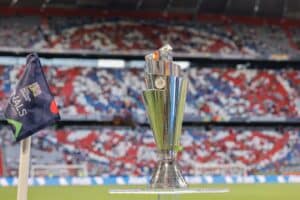 Die Trophäe der UEFA Nations League ist vor dem Halbfinalspiel der UEFA Nations League zwischen Deutschland und Portugal am 4. Juni 2025 in München zu sehen. (Foto: Alexandra BEIER / AFP)