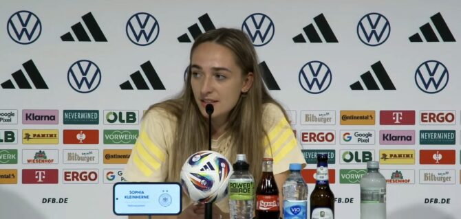 DFB-Frauen Pressekonferenz vor Halbfinal-Kracher gegen Spanien: „Wir sind gewappnet!“ (PK mit Sophia Kleinherne & Ena Mahmutovic )