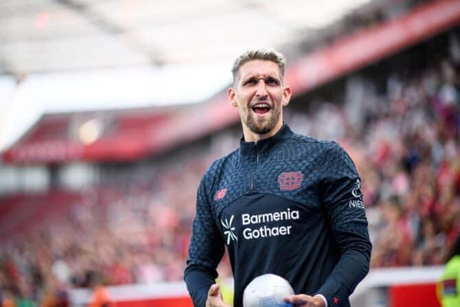 LEVERKUSEN, DEUTSCHLAND – 5. AUGUST 2025: Robert Andrich – Freundschaftsspiel Bayer 04 Leverkusen gegen Pisa SC in der BayArena. Foto Depositphotos.com