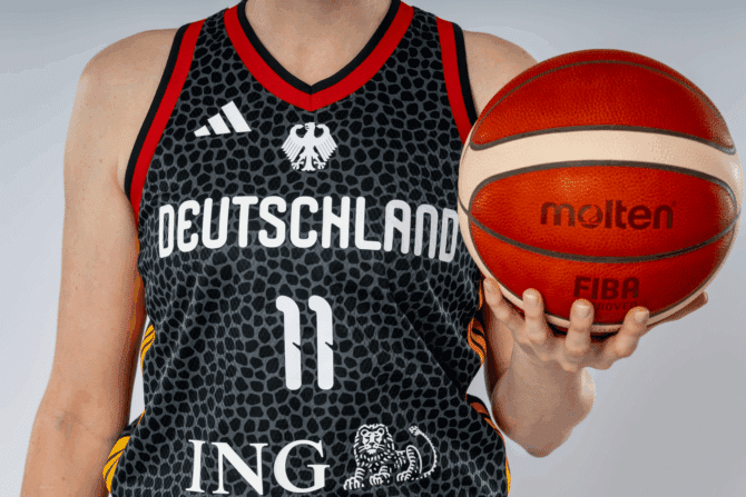 Basketball: Welt- und Europameister Deutschland spielt künftig in adidas (Foto DBB/adidas)