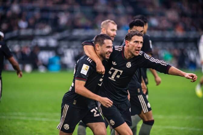 Raphael Guerreiro und Leon Goretzka vom FC Bayern München (Foto Depositphotos.com)