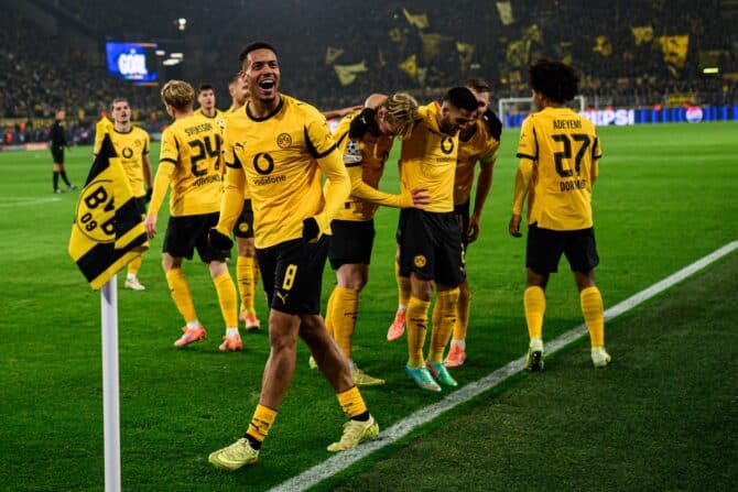 Der Dortmunder Felix Nmecha feiern in der Champions League gegen Villarreal CF im Signal Iduna Park. (Foto Depositphotos.com)