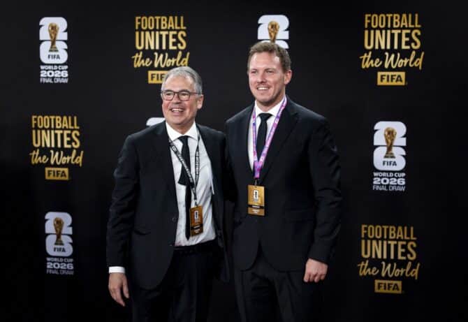 Der deutsche Nationaltrainer Julian Nagelsmann auf dem roten Teppich vor der Auslosung für die Weltmeisterschaft 2026 in den Vereinigten Staaten. (Foto: Koen van Weel / ANP MAG / ANP via AFP)