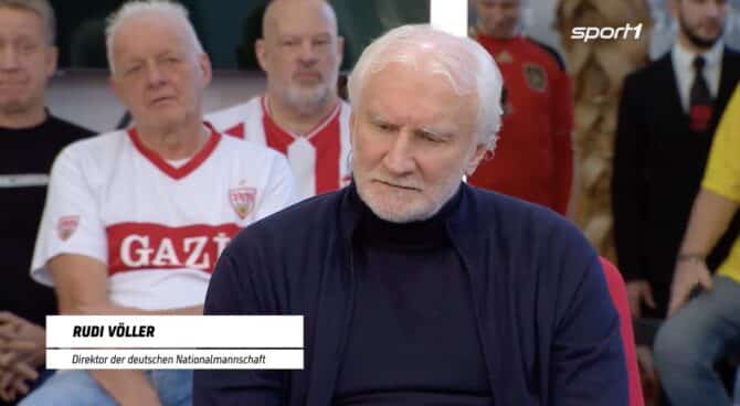 DFB-Sportdirektor Rudi Völler: keine politischen Debatten bei der Fußball-WM