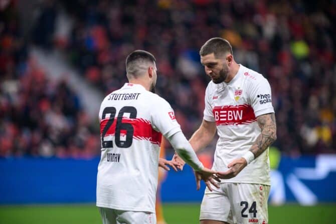 Deniz Undav und Jeff Chabot vom Vfb Stuttgart in der Bundesliga (Foto Depositphotos.com)