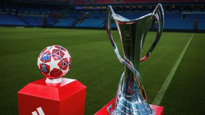 UEFA Champions League Finale 2026 - so sieht der neue Spielball aus