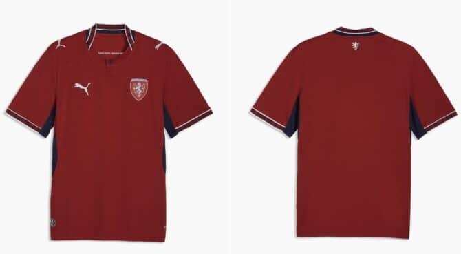 Puma stellt die Tschechien Trikots in rot und weiß.