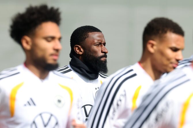 Antonio Rüdiger beim Training der deutschen Nationalmannschaft am adidas Homeground in Herzogenaurach am 25. März 2026. Foto: Alexander Hassenstein / Getty Images