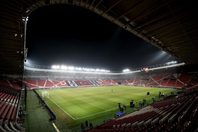 Blick in das Besiktas Park in Istanbul vor dem UEFA-Europa-League-Spiel der Gruppenphase zwischen Besiktas JK und Maccabi Tel Aviv am 28. November 2024. Foto: David Balogh / Getty Images