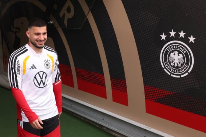 Deniz Undav trifft beim DFB-Abschlusstraining in der MHPArena in Stuttgart am 29. März 2026 ein. Alexander Hassenstein / Getty Images
