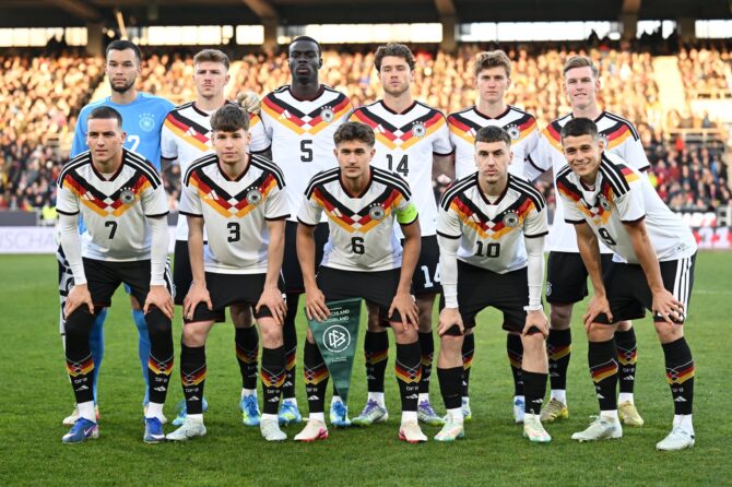 Die deutsche U21-Nationalmannschaft beim Mannschaftsfoto vor dem UEFA U21-EM-Qualifikationsspiel gegen Nordirland U21 im Eintracht-Stadion in Braunschweig am 27. März 2026. Stuart Franklin / Getty Images