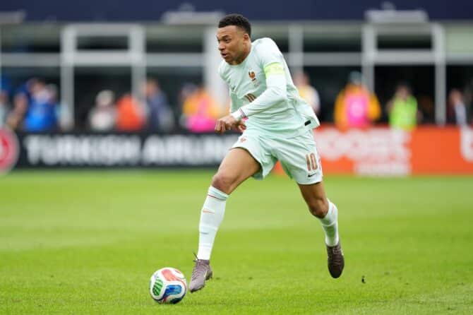 Kylian Mbappé am Ball im Freundschaftsspiel Frankreichs gegen Brasilien im Gillette Stadium in Foxborough am 26. März 2026. Foto: Michael Owens / Getty Images