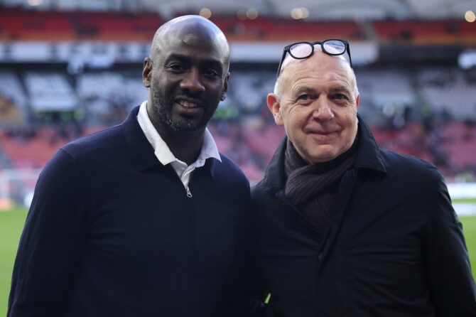 Ghana-Trainer Otto Addo und DFB-Präsident Bernd Neuendorf posieren vor dem Länderspiel Deutschland gegen Ghana in der MHPArena in Stuttgart am 30. März 2026. Alex Grimm / Getty Images