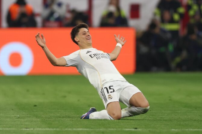 Arda Güler von Real Madrid bejubelt sein Tor zum zweiten Treffer seiner Mannschaft im Viertelfinal-Rückspiel der UEFA Champions League gegen den FC Bayern München in der Allianz Arena in München am 15. April 2026. (Lars Baron / Getty Images Europe via Getty Images)