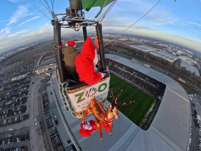 Im Ballon über die WWK Arena Augsburg - im September spielt hier die Fußball Nationalmannschaft gegen Griechenland (Foto Ballonfahrten Augsburg)