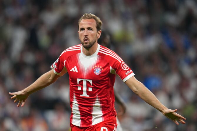 Harry Kane vom FC Bayern München bejubelt sein Tor zum 2:0 beim Hinspiel des UEFA Champions League Viertelfinals 2025/26 zwischen Real Madrid CF und dem FC Bayern München am 7. April 2026 im Estadio Santiago Bernabéu in Madrid. Aitor Alcalde / Getty Images Europe via Getty Images