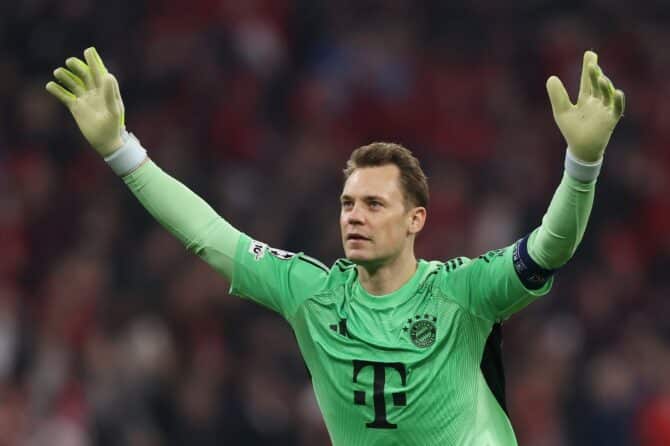 Manuel Neuer reißt die Arme hoch und bejubelt das 4:3 durch Michael Olise im UEFA Champions League Viertelfinale-Rückspiel zwischen dem FC Bayern München und Real Madrid CF am 15. April 2026 in München. Lars Baron / Getty Images
