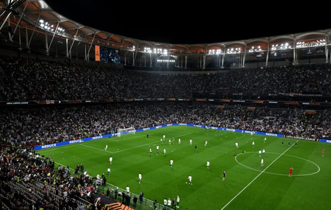 Blick in das Besiktas Park in Istanbul, wo sich die Spieler von Aston Villa vor dem UEFA-Europa-League-Finale 2026 zwischen dem SC Freiburg und Aston Villa FC am 20. Mai 2026 aufwärmen. (Mike Hewitt / Getty Images Europe via Getty Images)