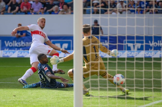 Ermedin Demirovic vom VfB Stuttgart erzielt das 2:0 für seine Mannschaft beim Bundesliga-Auswärtsspiel gegen die TSG Hoffenheim in der PreZero-Arena in Sinsheim am 2. Mai 2026. (Christian Kaspar-Bartke / Getty Images Europe via Getty Images)