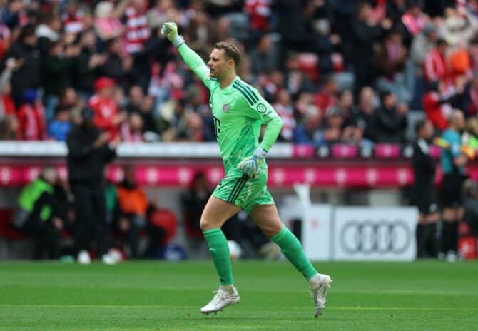 Manuel Neuer vom FC Bayern München jubelt, nachdem Harry Kane den Treffer zum 1:0 erzielt hat. Aufgenommen beim Bundesliga-Spiel zwischen dem FC Bayern München und dem 1. FC Köln in der Allianz Arena in München, Mai 2026. Adam Pretty / Getty Images