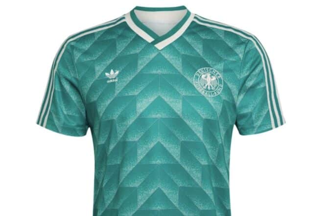 DFB Auswärtstrikot 1990 wieder kaufen: Das grüne WM-Shirt der Nacht von Turin