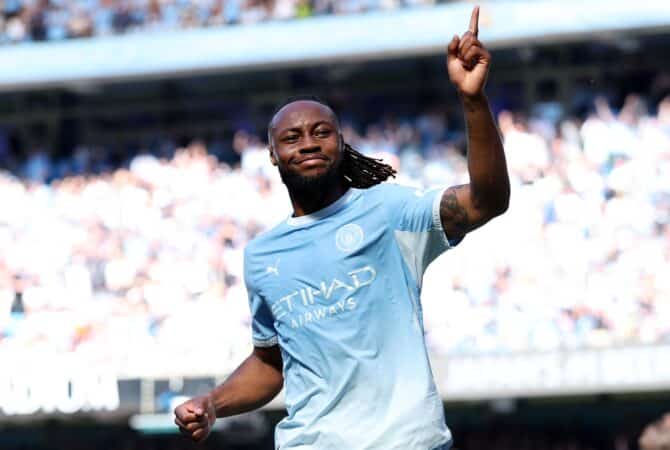 Antoine Semenyo von Manchester City jubelt nach seinem Tor gegen Aston Villa am 24. Mai 2026 im Etihad Stadium in Manchester. (Dan Mullan / Getty Images)