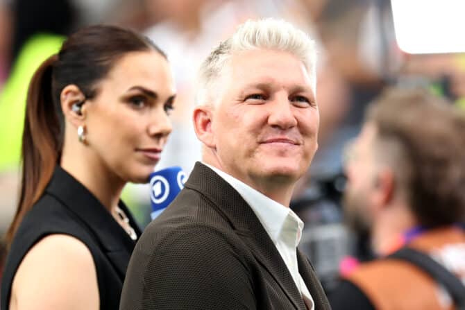Houston, Texas, USA, 14. Juni 2026: Bastian Schweinsteiger ist vor dem WM-Spiel der Gruppe E zwischen Deutschland und Curaçao im Houston Stadium als TV-Experte und Kommentator im Einsatz. (Foto: Alexander Hassenstein/Getty Images)