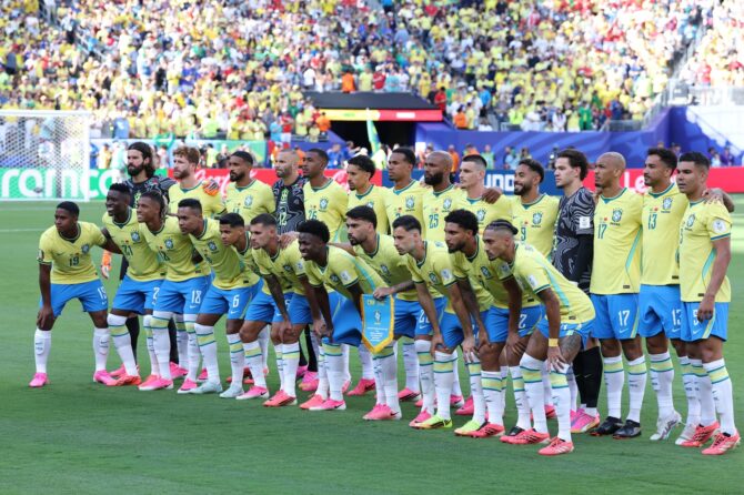 Die Mannschaft von Brasilien stellt sich vor dem WM-2026-Gruppenspiel der Gruppe C gegen Marokko im New York New Jersey Stadium in East Rutherford, New Jersey, am 13. Juni 2026 zum Mannschaftsfoto auf. Kevin C. Cox / Getty Images