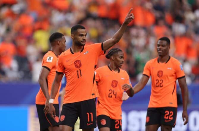 Cody Gakpo bejubelt sein Tor zum 4:0 für die Niederlande im WM-2026-Gruppenspiel der Gruppe F gegen Schweden am 20. Juni 2026 im Houston Stadium in Houston. (Lars Baron / Getty Images)