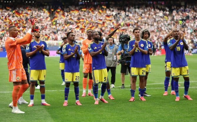 Die Spieler von Curaçao bedanken sich nach der 1:7-Niederlage gegen Deutschland bei ihren Fans. Das WM-Gruppenspiel der Gruppe E fand am 14. Juni 2026 im Houston Stadium in Houston, Texas, statt. Molly Darlington / Getty Images North America via Getty Images