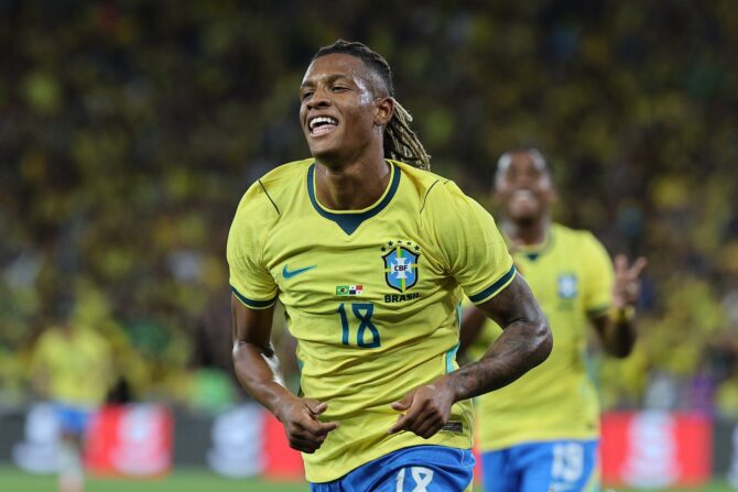 Danilo bejubelt seinen Treffer zum 6:0 für Brasilien im Testspiel gegen Panama im Maracanã-Stadion in Rio de Janeiro am 31. Mai 2026. Der Rechtsverteidiger krönte mit seinem Tor die Glanzvorstellung der Selecão kurz vor der Heim-WM. Wagner Meier / Getty Images