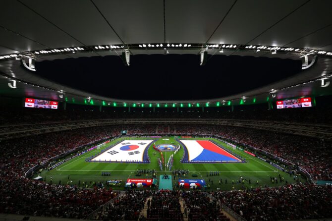 Blick auf das Guadalajara-Stadion in Mexiko, während die Mannschaften beider Seiten beim Einlauf vor dem WM-2026-Gruppenspiel A zwischen Südkorea und Tschechien am 11. Juni 2026 auf das Spielfeld kommen. (Lars Baron / Getty Images)