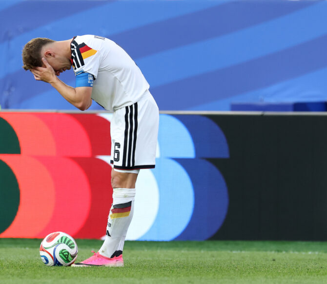 Joshua Kimmich reagiert enttäuscht während des WM-2026-Sechzehntelfinales zwischen Deutschland und Paraguay am 29. Juni 2026 im Boston Stadium in Foxborough, Massachusetts. (Foto: Alexander Hassenstein/Getty Images)