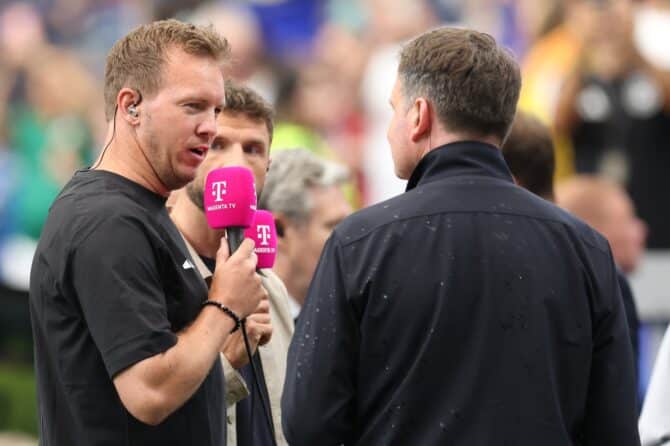 Bundestrainer Julian Nagelsmann gibt vor dem WM-2026-Gruppenspiel der Gruppe E zwischen Deutschland und Curaçao im Houston Stadium in Houston, Texas, am 14. Juni 2026 ein TV-Interview. Alexander Hassenstein / Getty Images